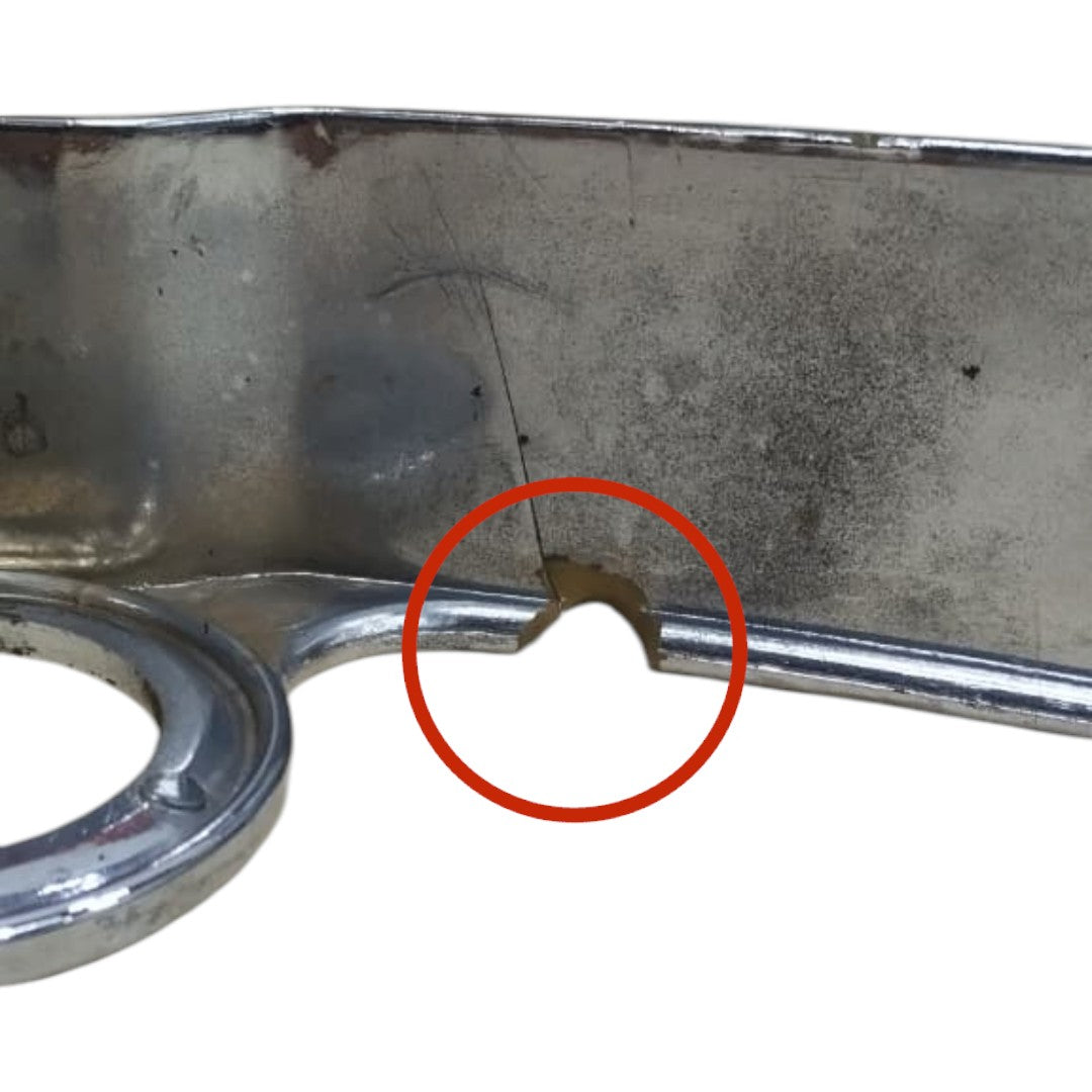 Emblema Frontal Suzuki Yes 125 Detalhe Original — Detalhe (21169)